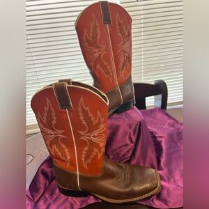 Justin youth western boot size 4 1/2 D